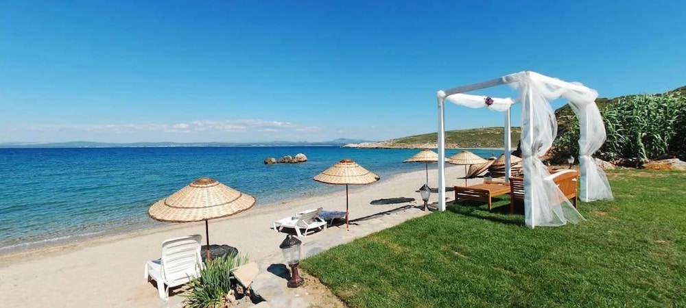 Ataol Beach & Bungalows 17/40