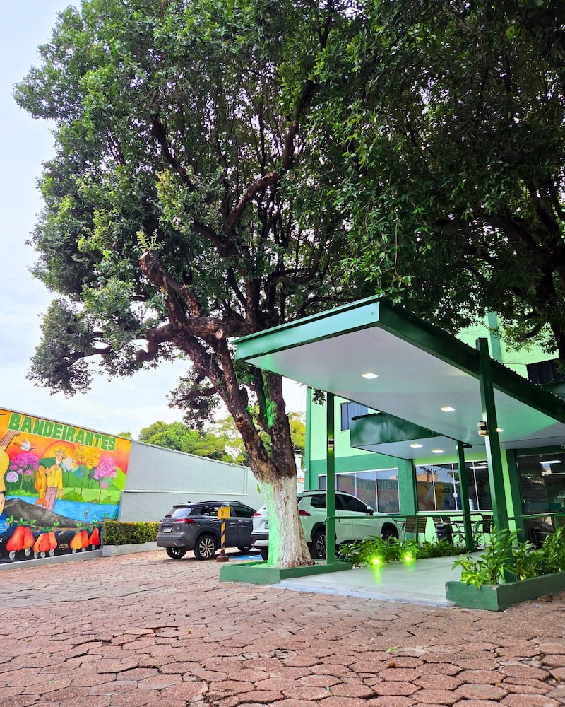 BANDEIRANTES HOTEL CUIABA 44/49