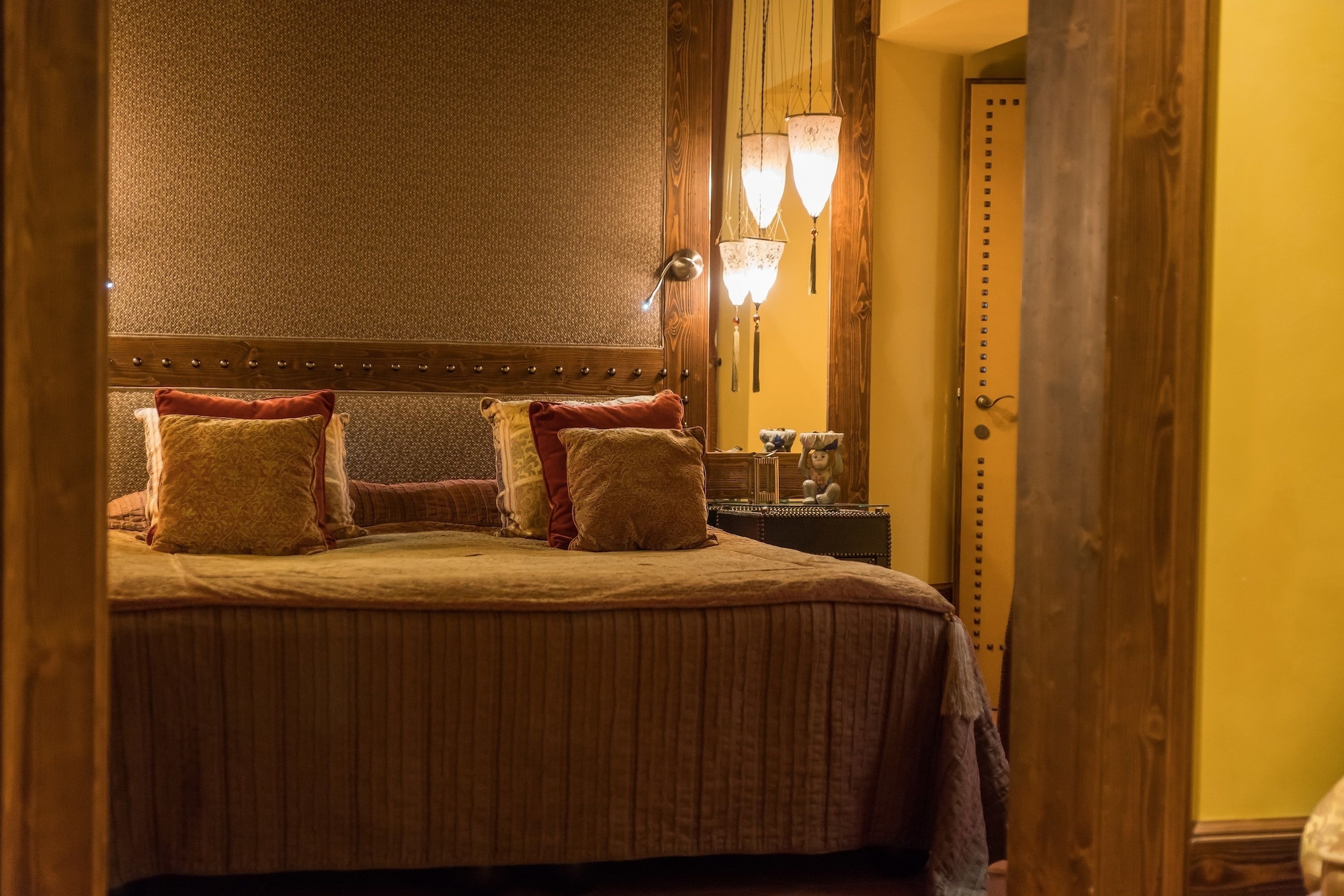TUSCAN, JUNIOR SUITE, EXECUTIVE