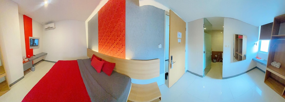 TICKLE HOTEL 12/20