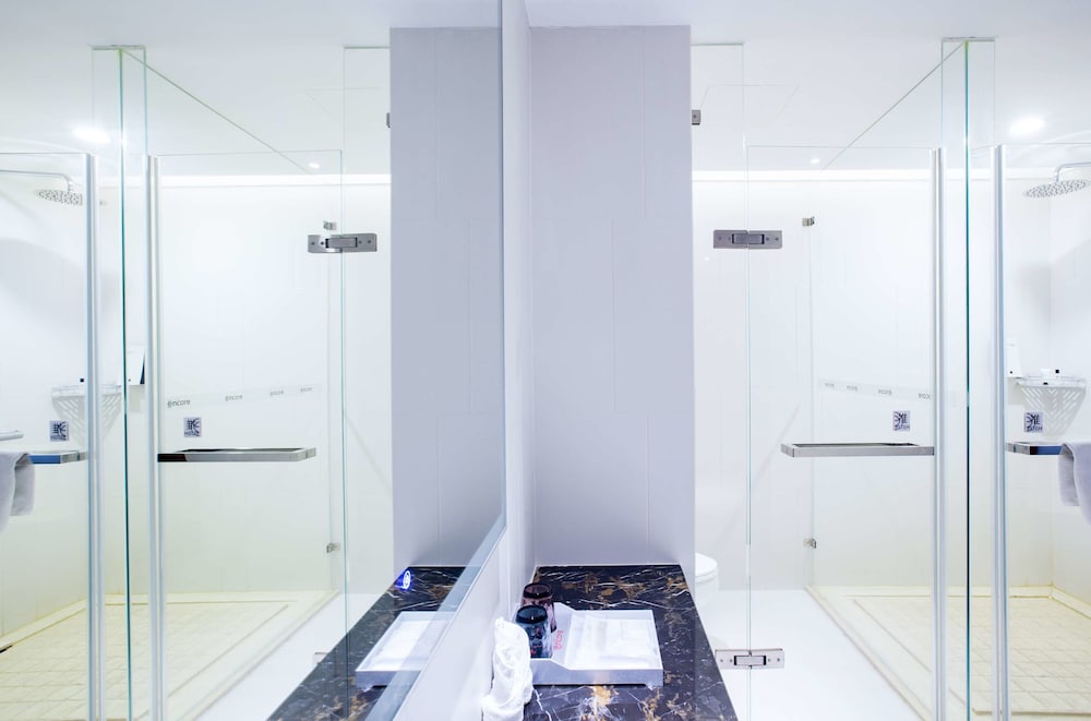 Ramada Encore by Wyndham Wuhan 12/42
