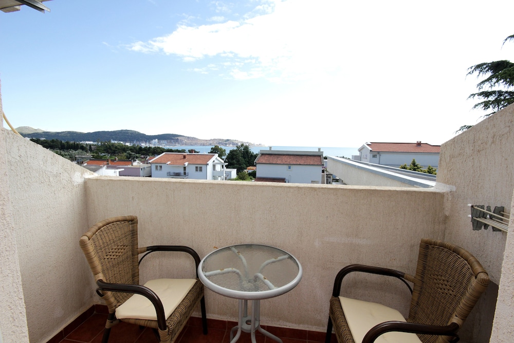 Apartments Kojic 62/75