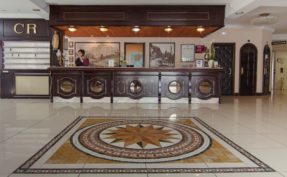 Hotel Christ Roi 4/64