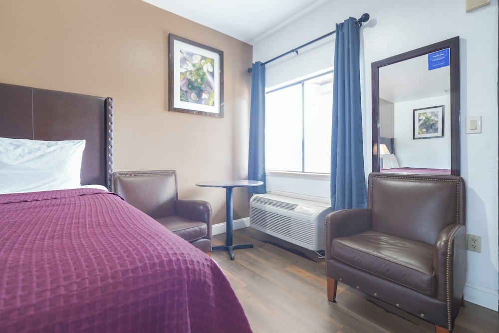 Budget inn by Oyo San Augustine 27/70