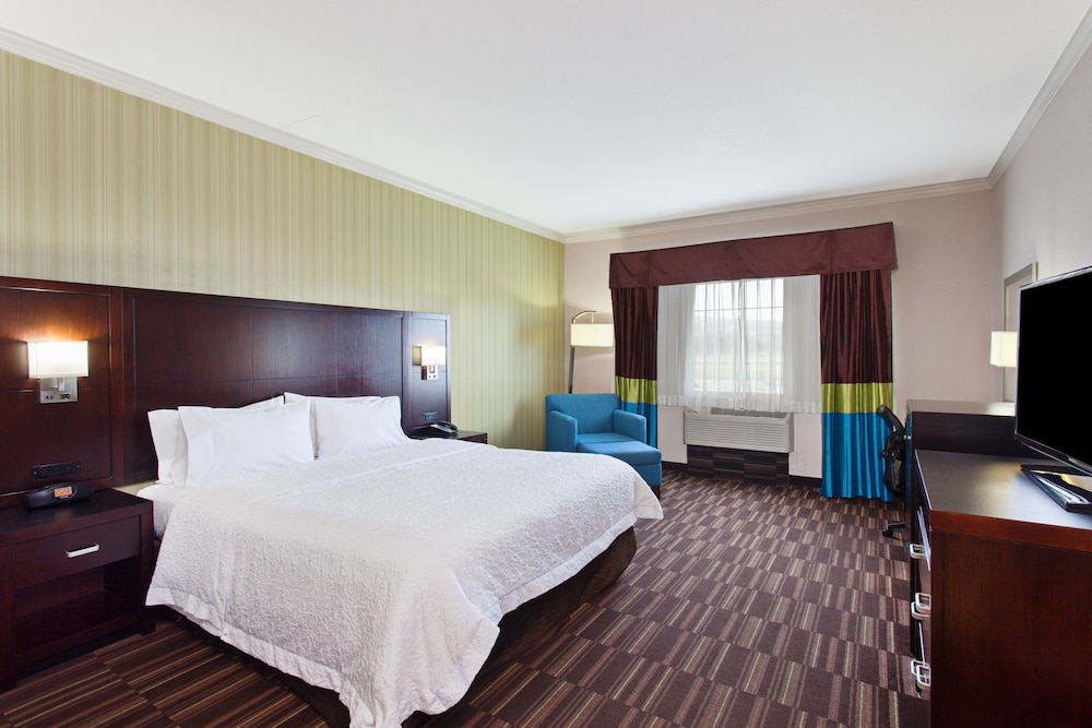 Hampton Inn Morgan Hill 11/39