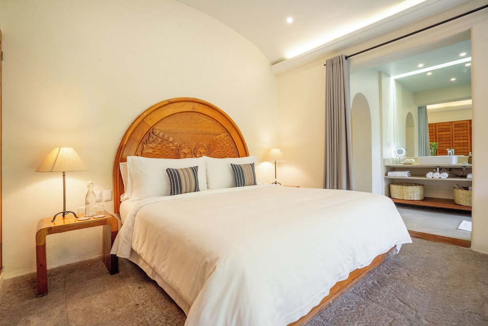 Deluxe, Queen Bed