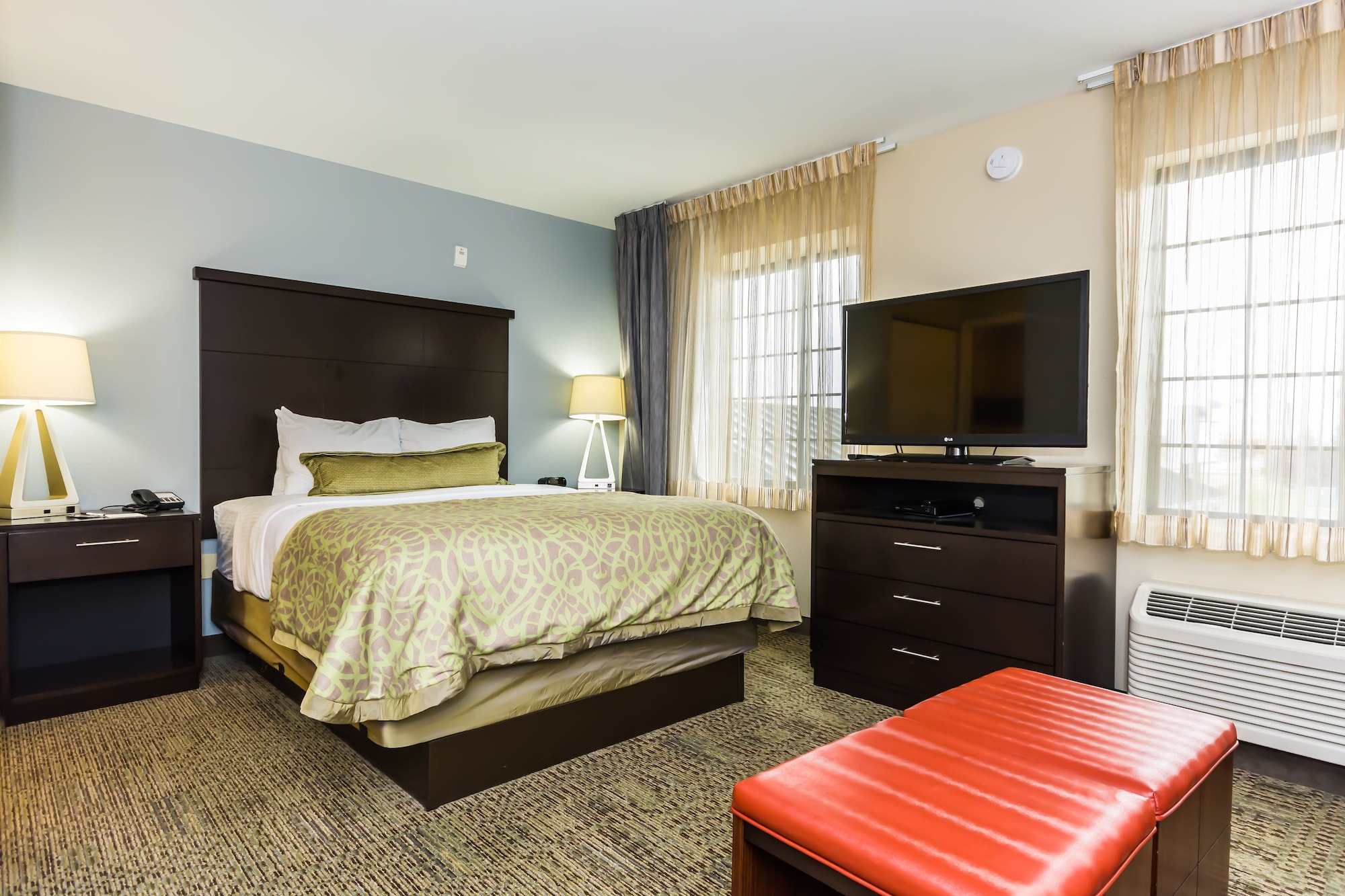 1 Bedroom, Suite, King Bed, Sofa, Kitchen