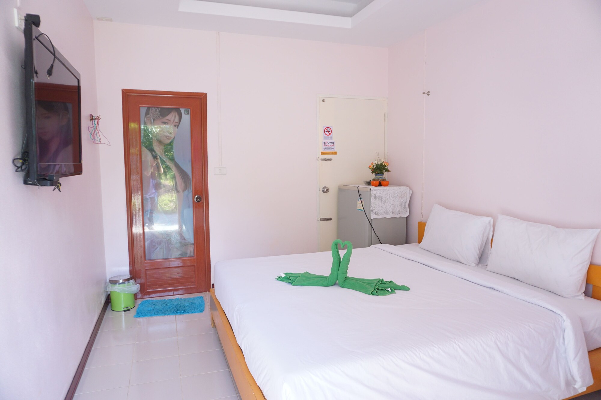 DELUXE, DOUBLE BED