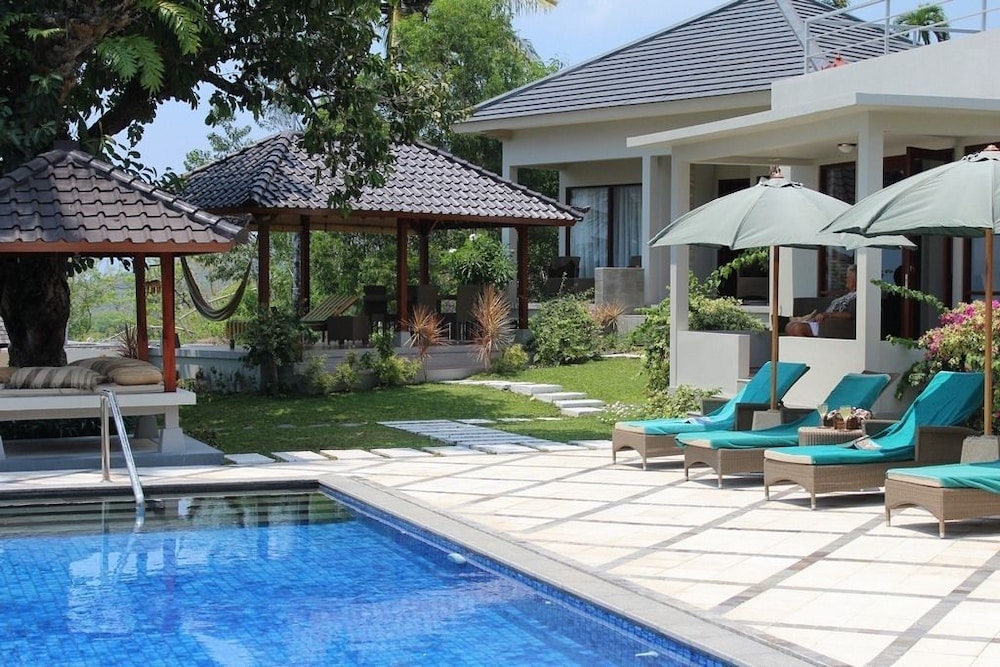 Villa Karingal 53/59