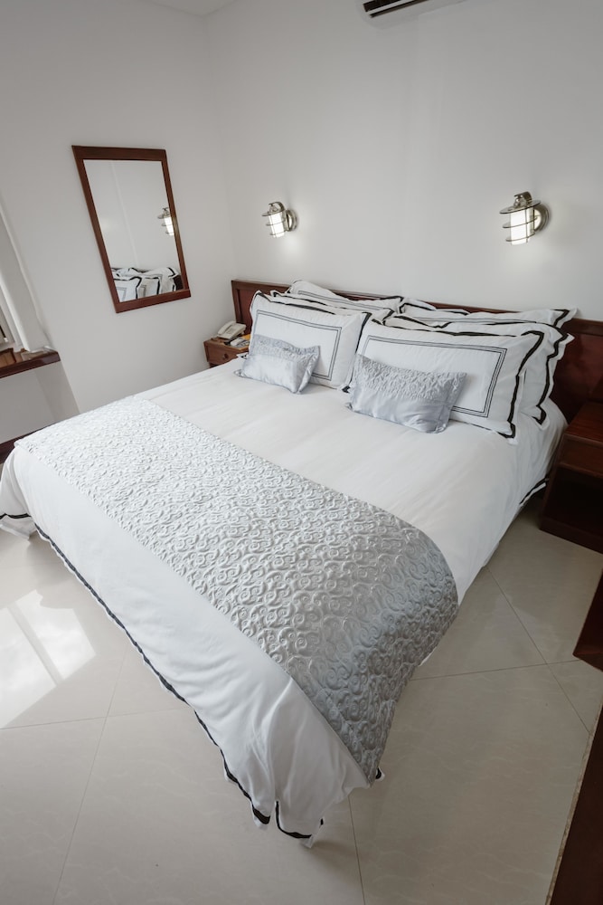 Arenal Hotel 16/50