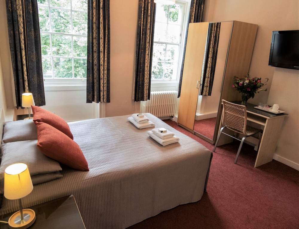 Room, Double Bed
