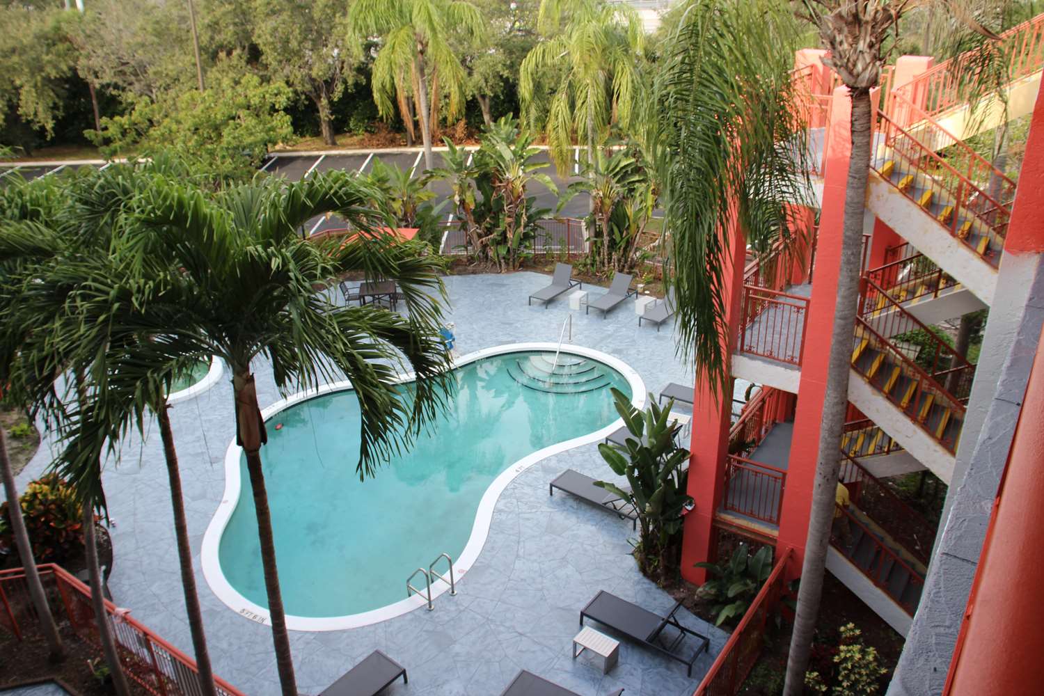 Boca Suites Deerfield Beach, SureStay Collection by Best Western FL 40/43