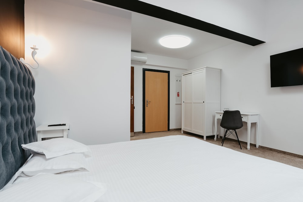 Fullton Hotel 16/50