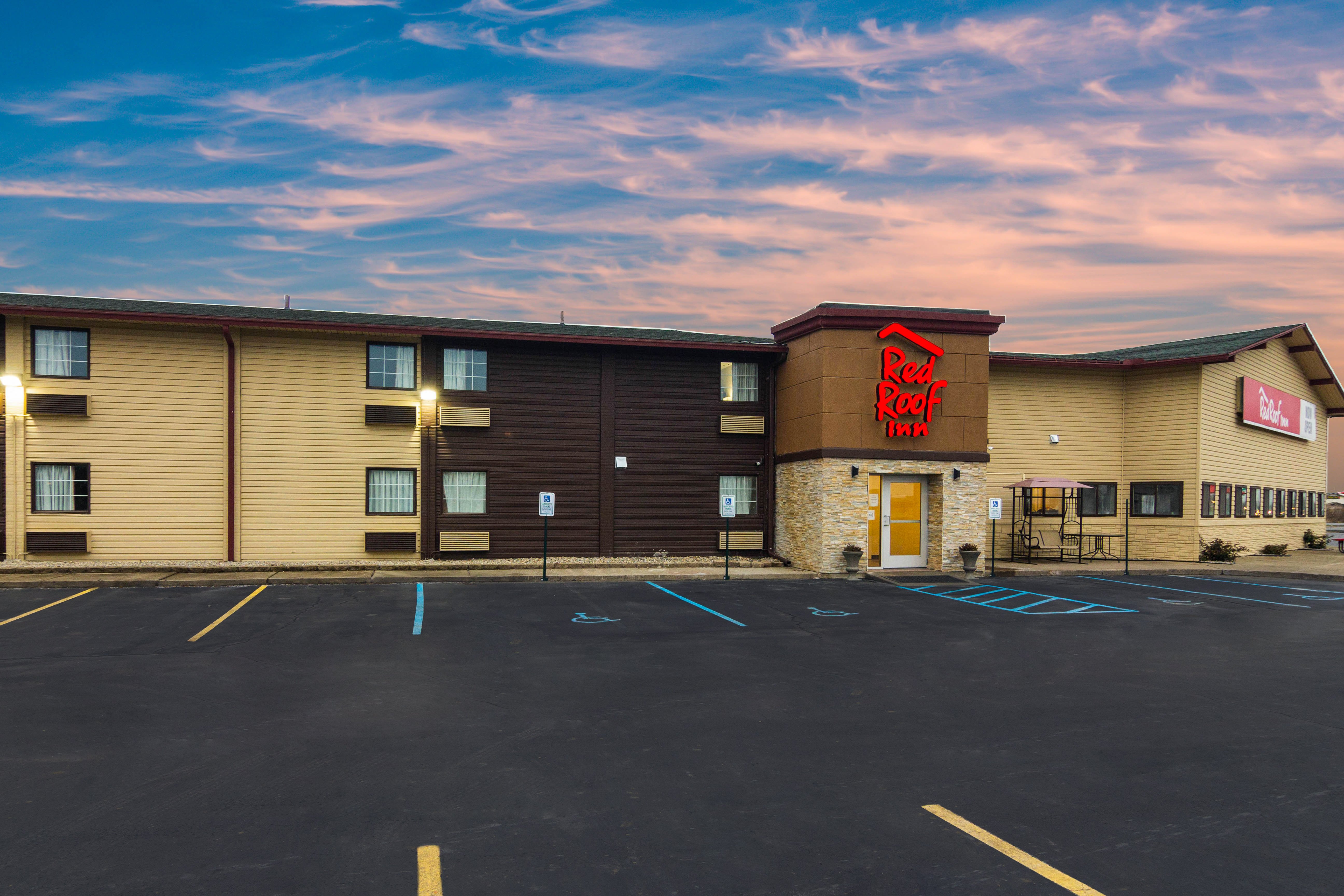 Red Roof Inn Perrysburg 16/18