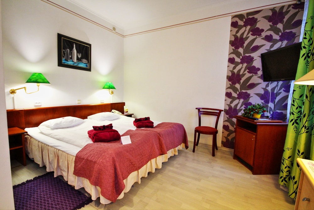 Nb Hotel 29/71