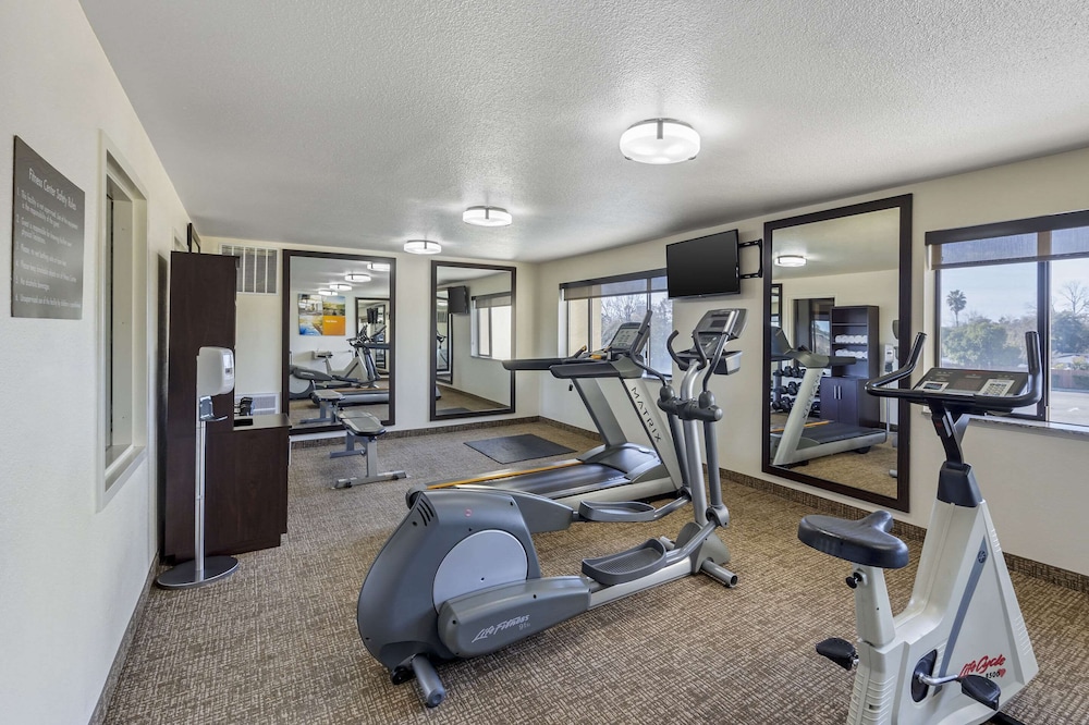 Comfort Inn & Suites Rocklin - Roseville 33/55