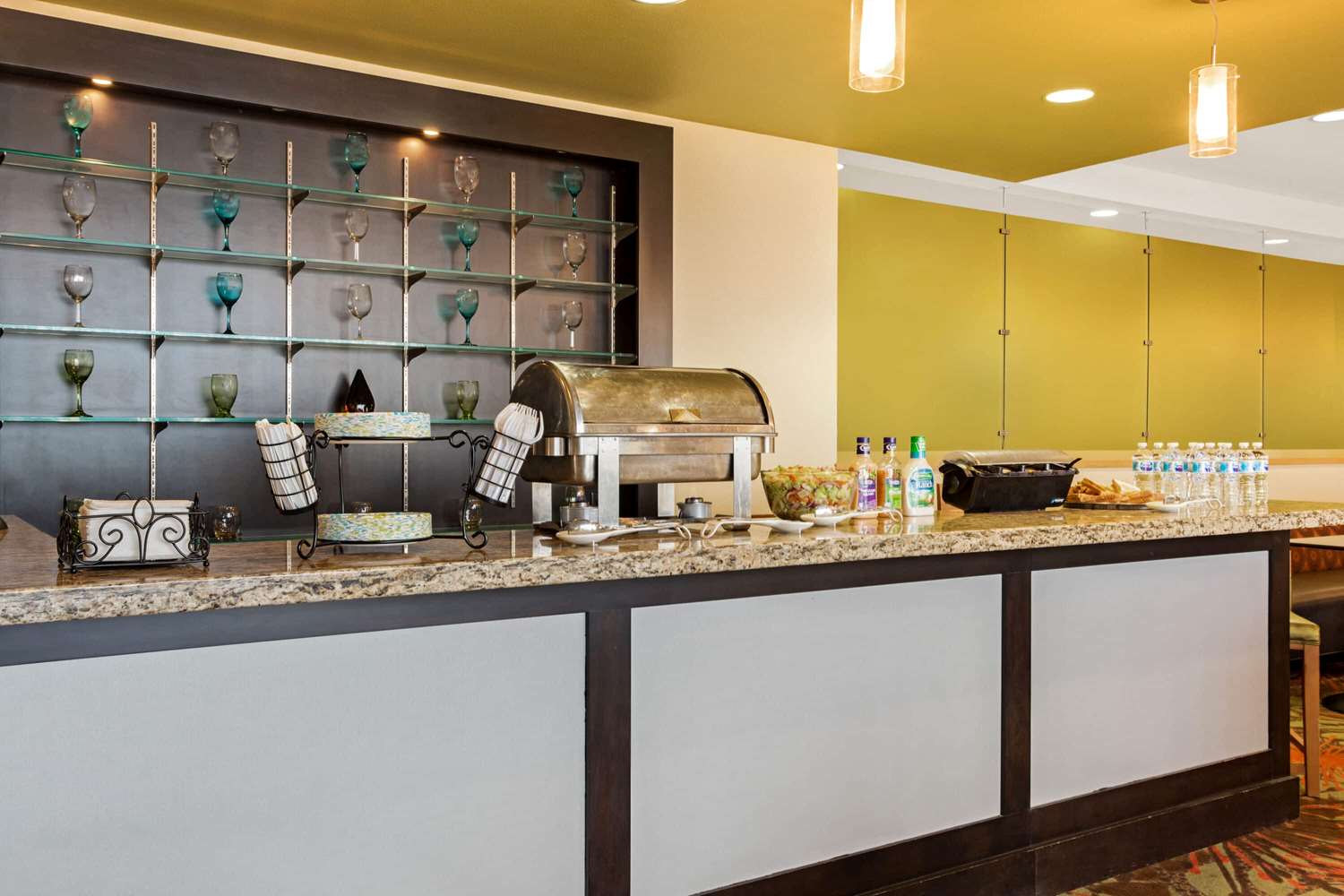 La Quinta Inn & Suites by Wyndham Pecos 11/62