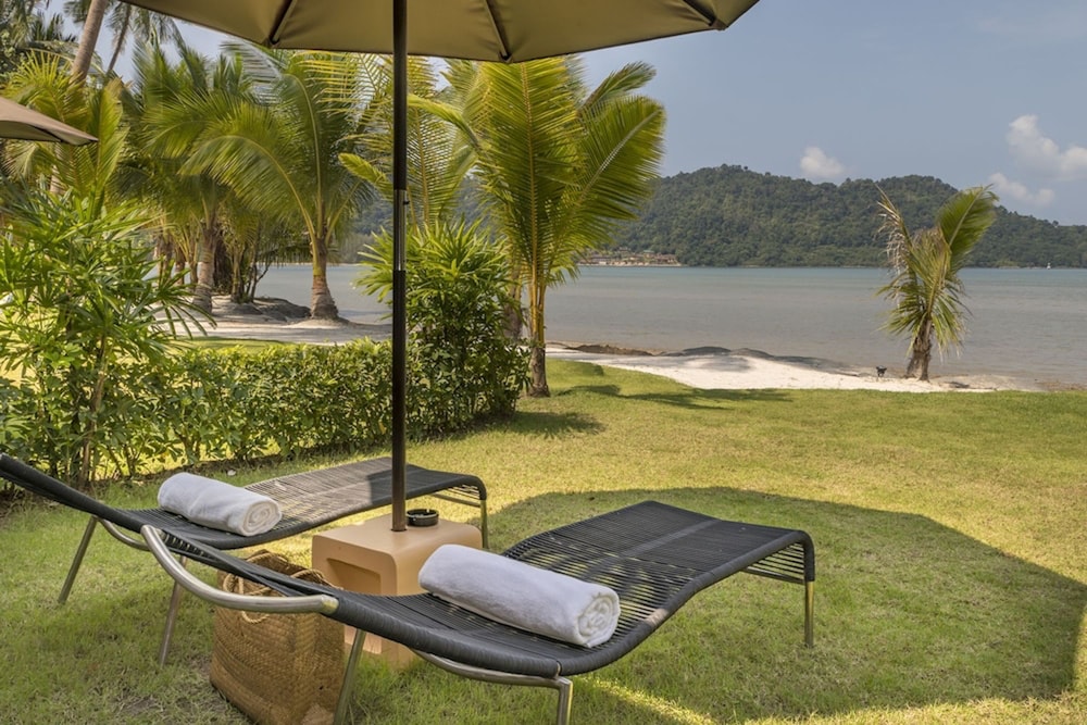 Peninsula Beach Resort 20/49