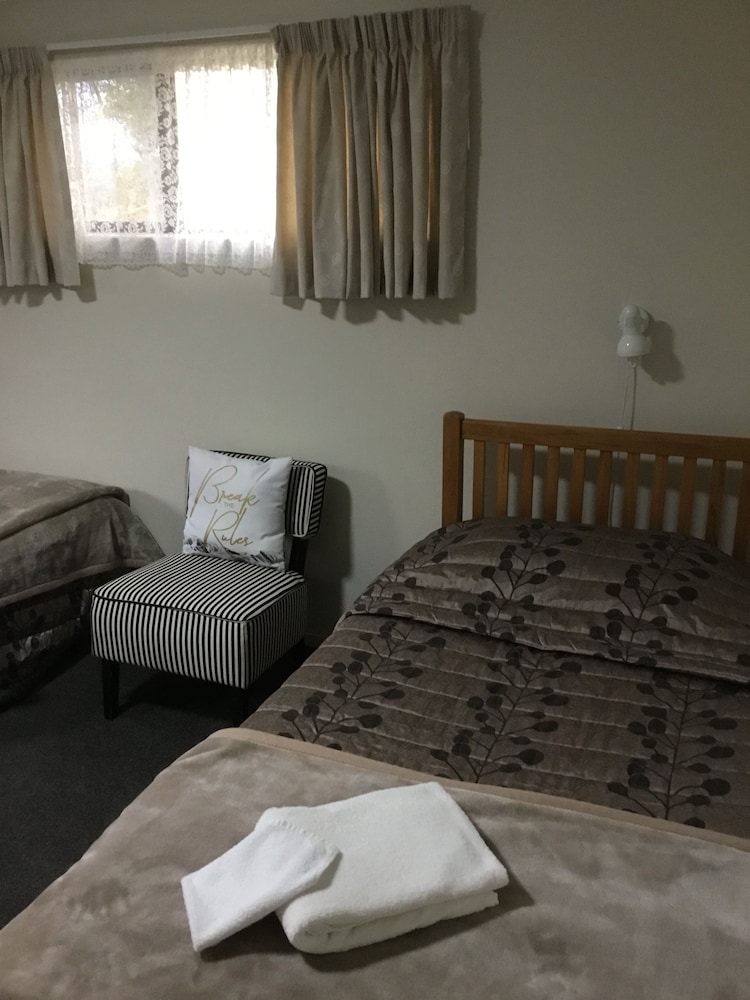 WAITOMO CAVES GUEST LODGE 23/73
