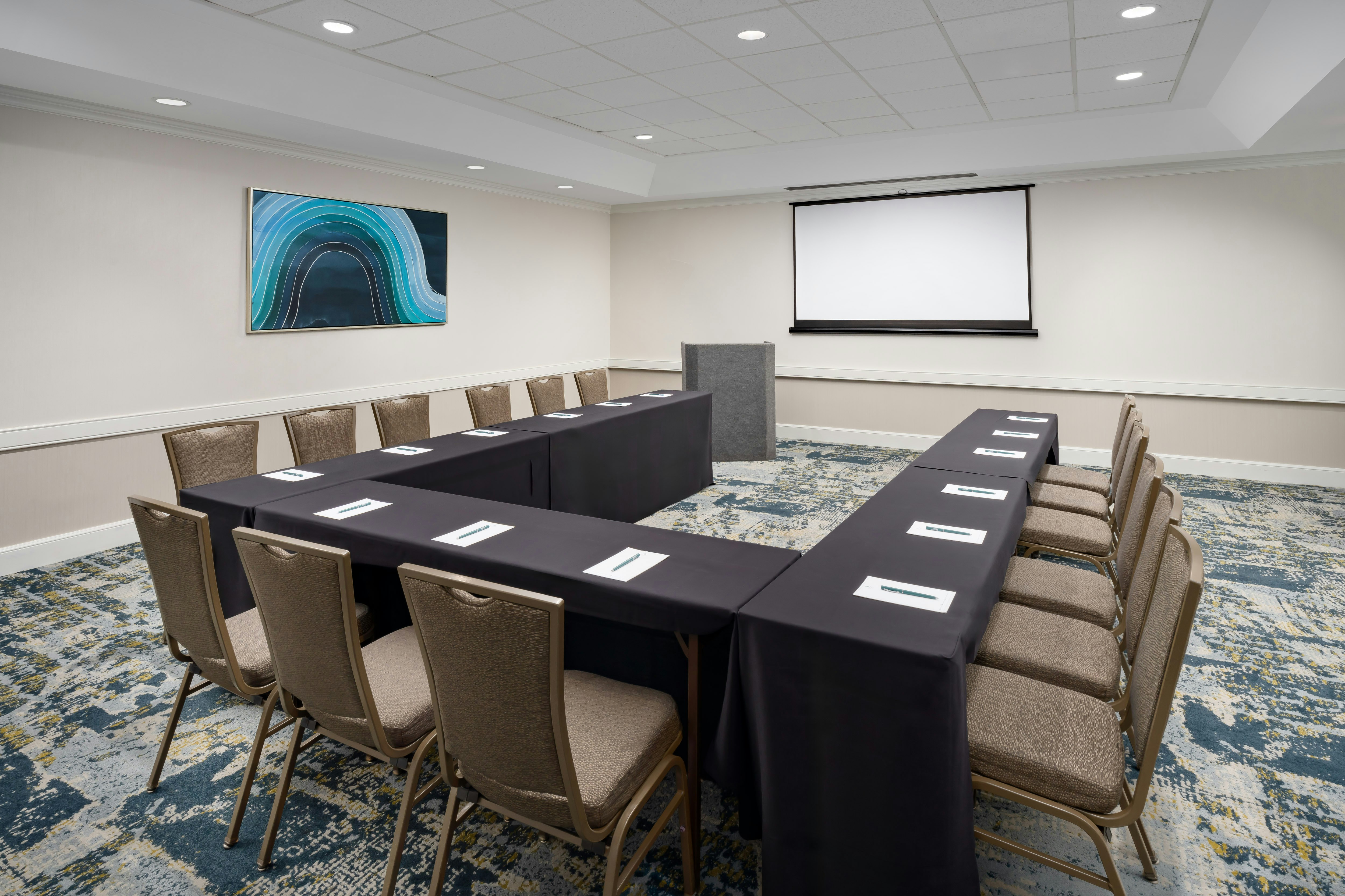 Embassy Suites by Hilton Orlando Lake Buena Vista Resort 83/100