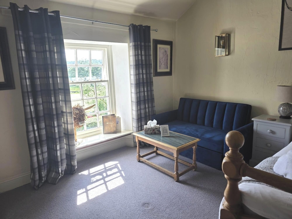 The Brown Horse Inn 27/50
