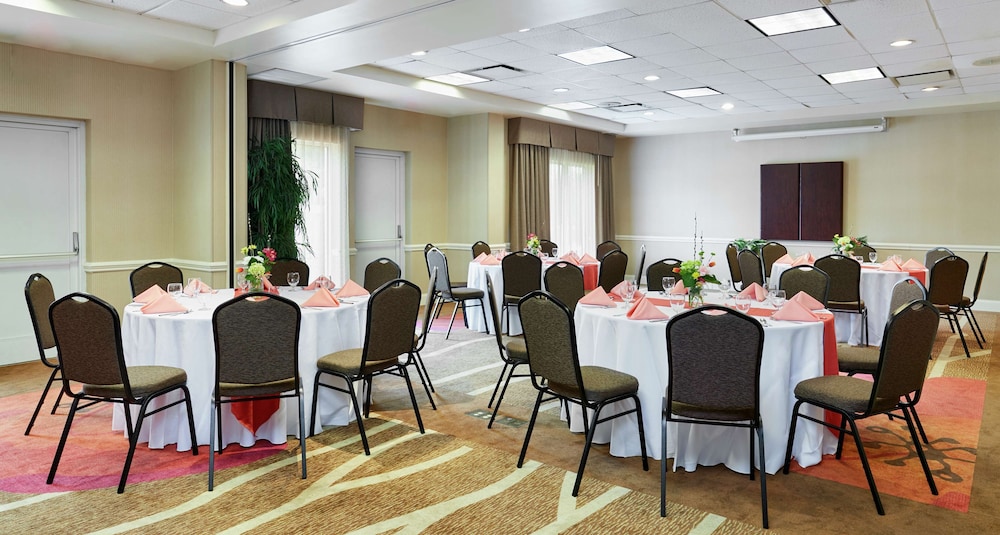 Hilton Garden Inn Charlotte North 47/51