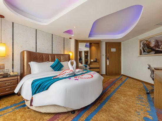 Guangchang Siji Hotel (Shenzhen Gongming Square Metro Station) 10/25