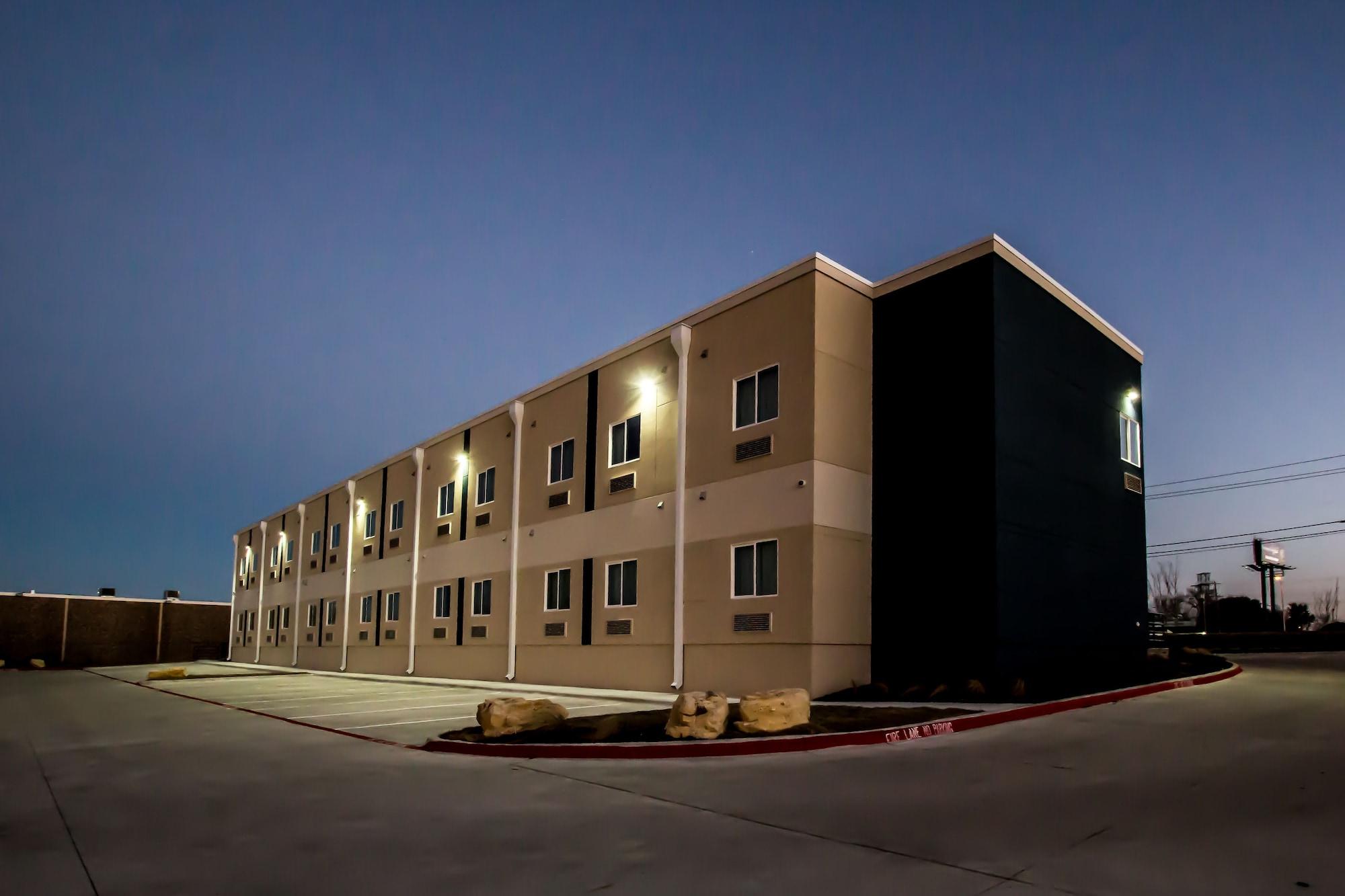 Executive Inn Fort Worth West 2/28
