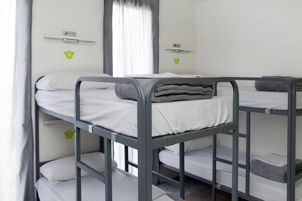 Meeting Point Hostels 17/34