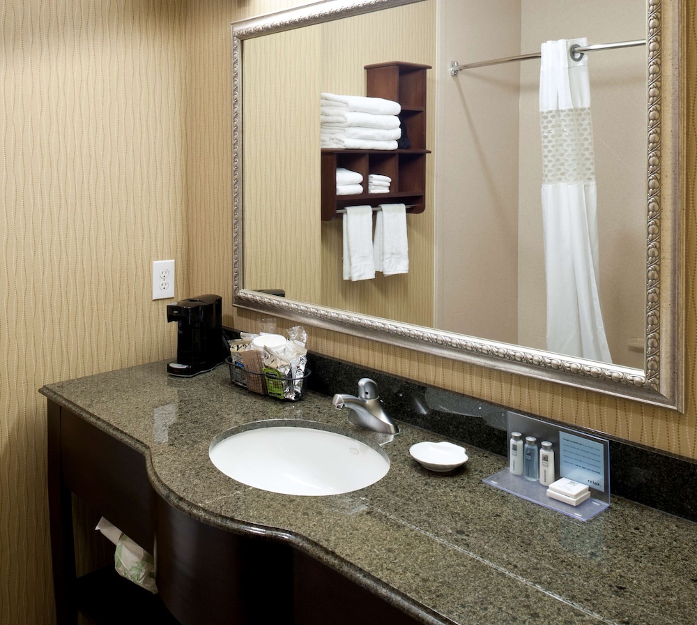 Hampton Inn And Suites Texarkana 12/32