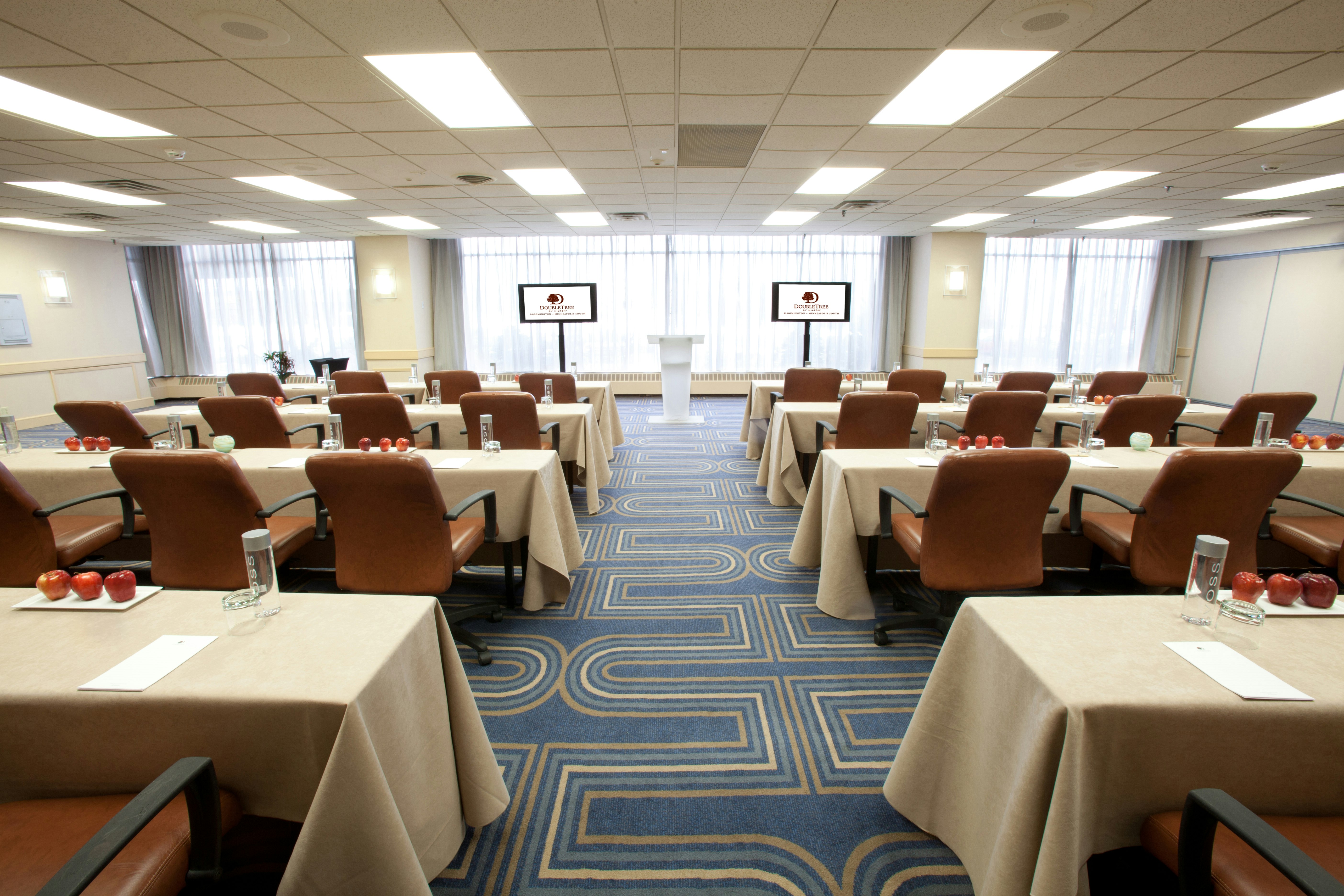 Doubletree By Hilton Bloomington Minneapolis South 57/60