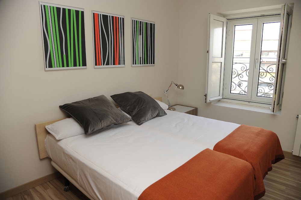 1 BEDROOM, ECONOMY, APARTMENT
