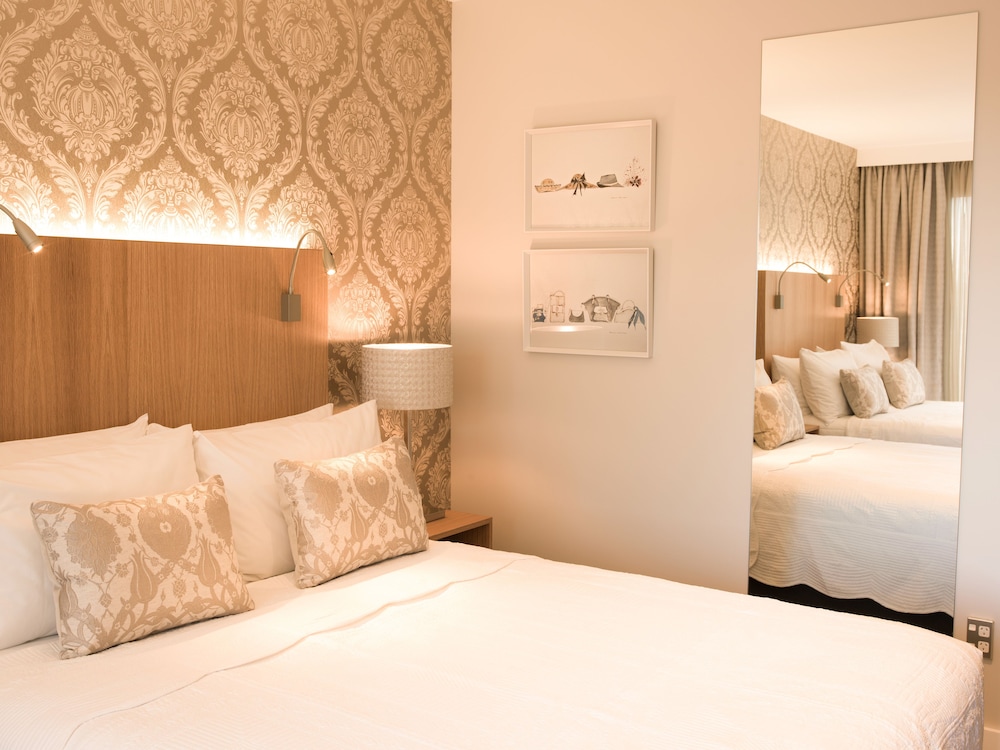 Deluxe, 2 Queen Beds, Porters Boutique Hotel 4/5