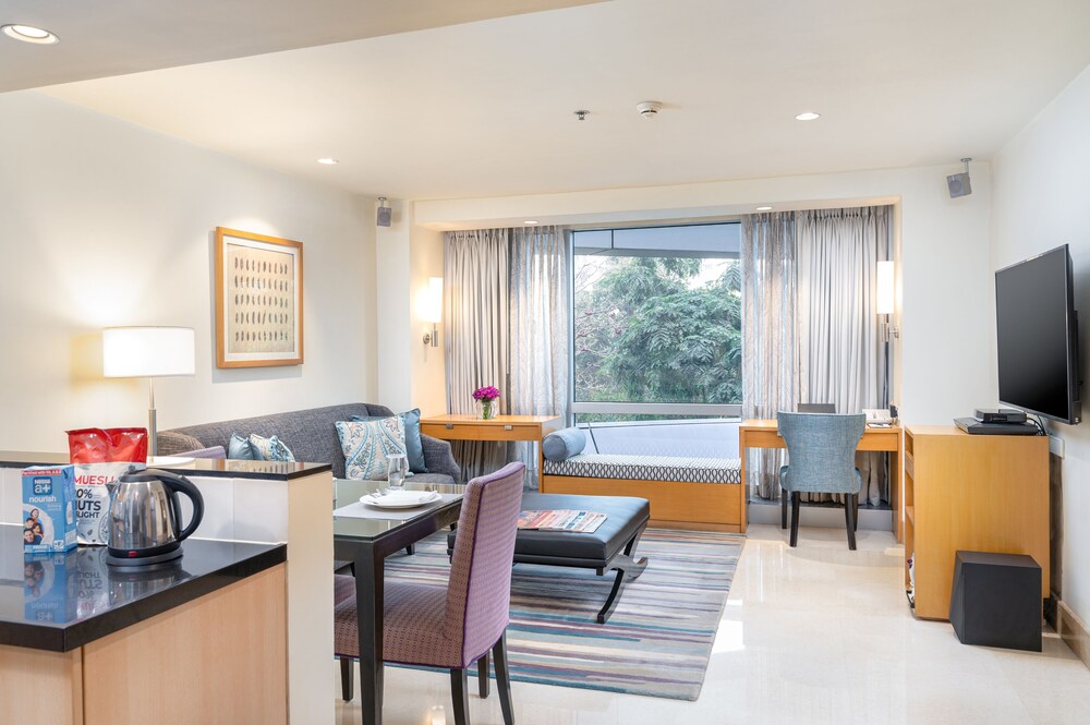 Taj Wellington Mews Luxury Residences 45/63