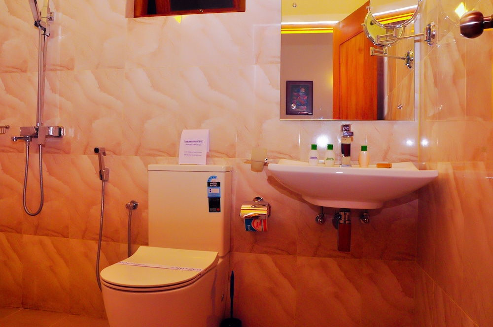 Kandyan Residency 50/50