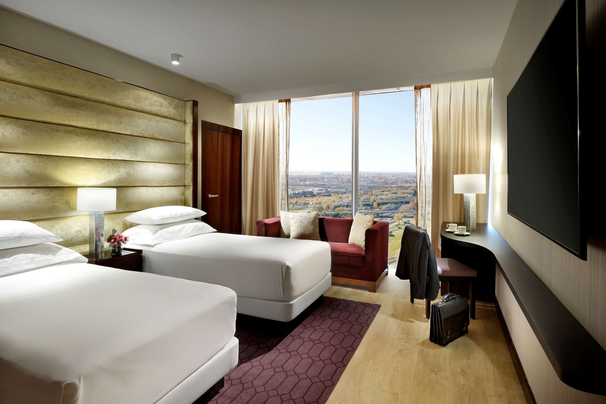 Family, King and Twin Beds