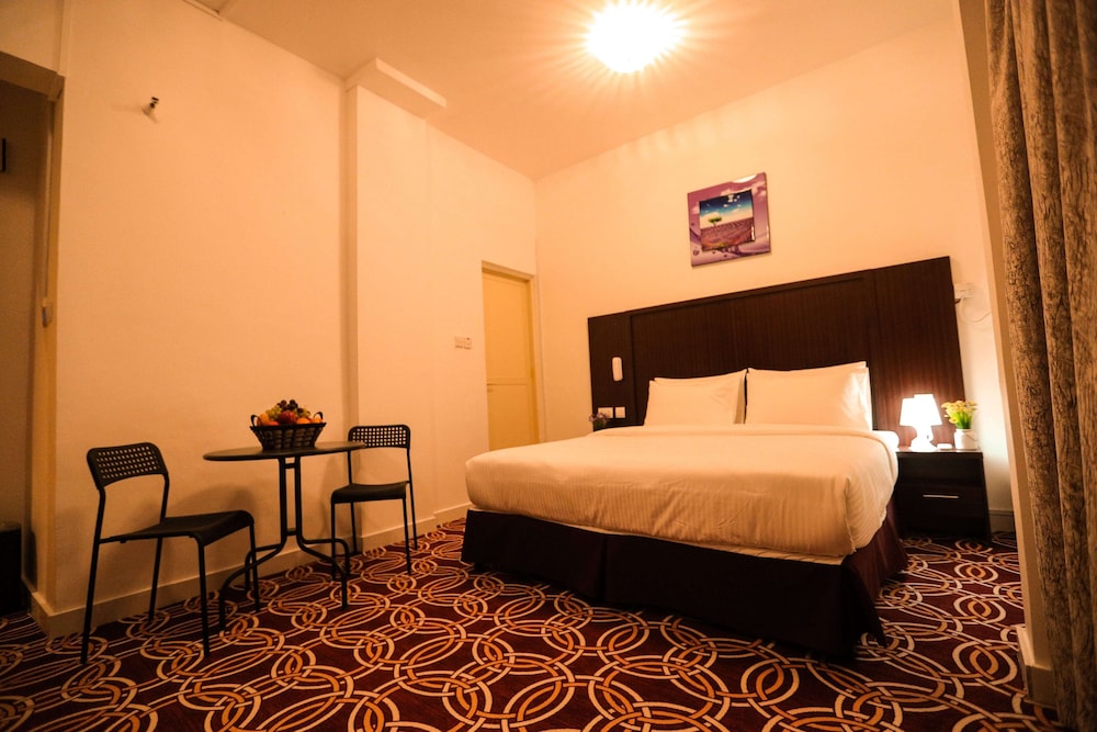 Al Sabkha Hotel 30/53