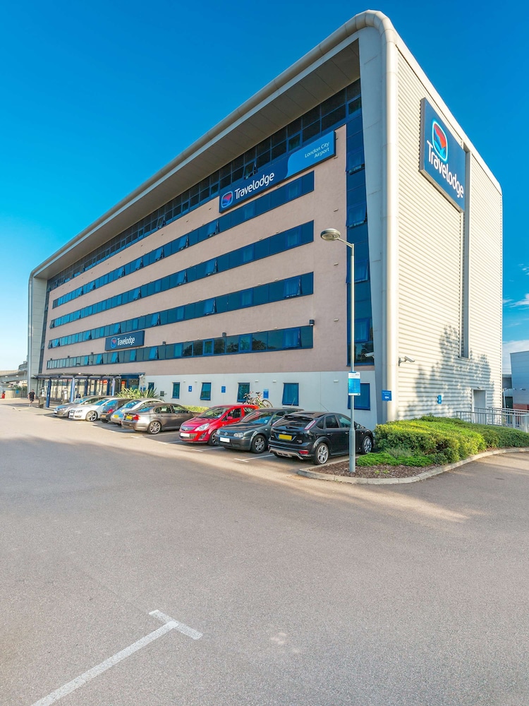 Travelodge London City Airport Hotel 13/20
