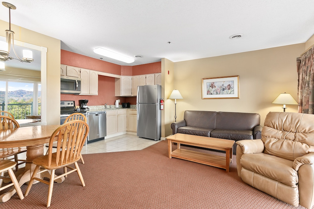 Sunrise Ridge Resort 51/73