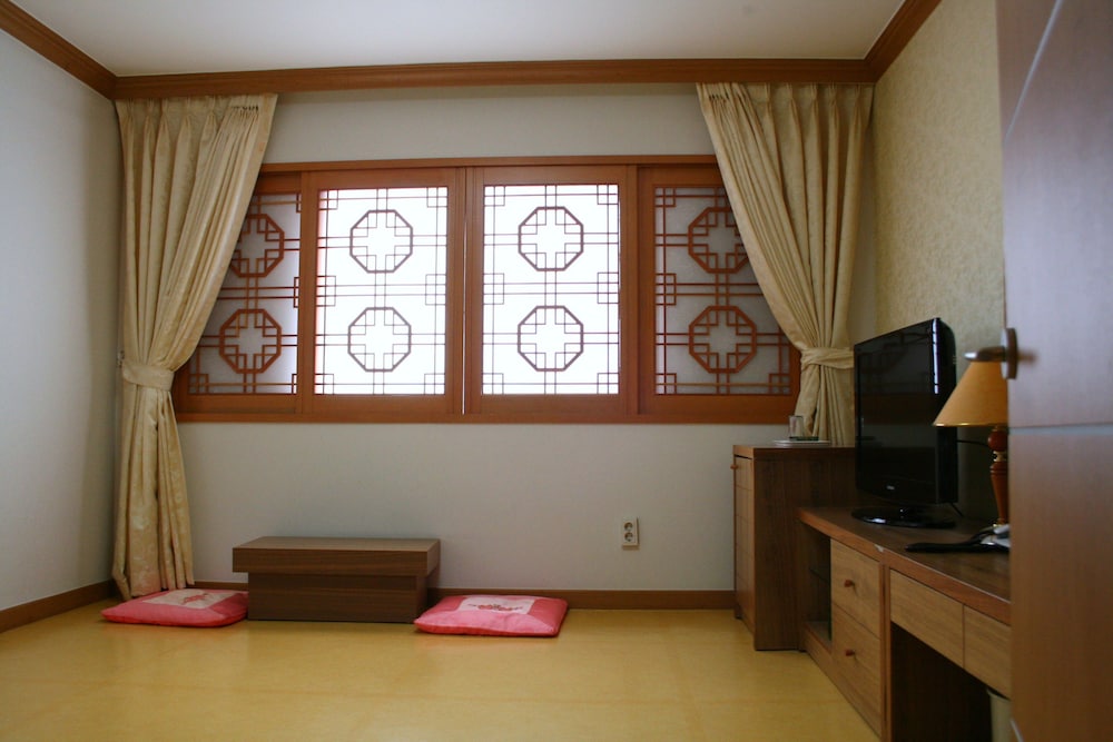 Juwangsan Spa Tourist Hotel 21/35