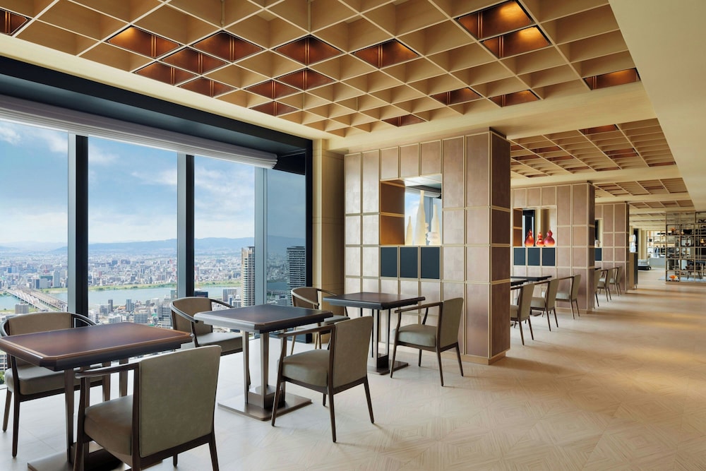 THE OSAKA STATION HOTEL, Autograph Collection 34/46