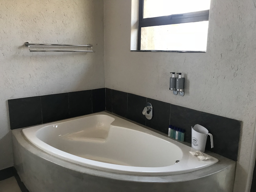 Lindiwe Safari Lodge 66/67
