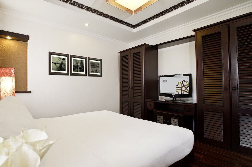 Cherish Hotel 18/50