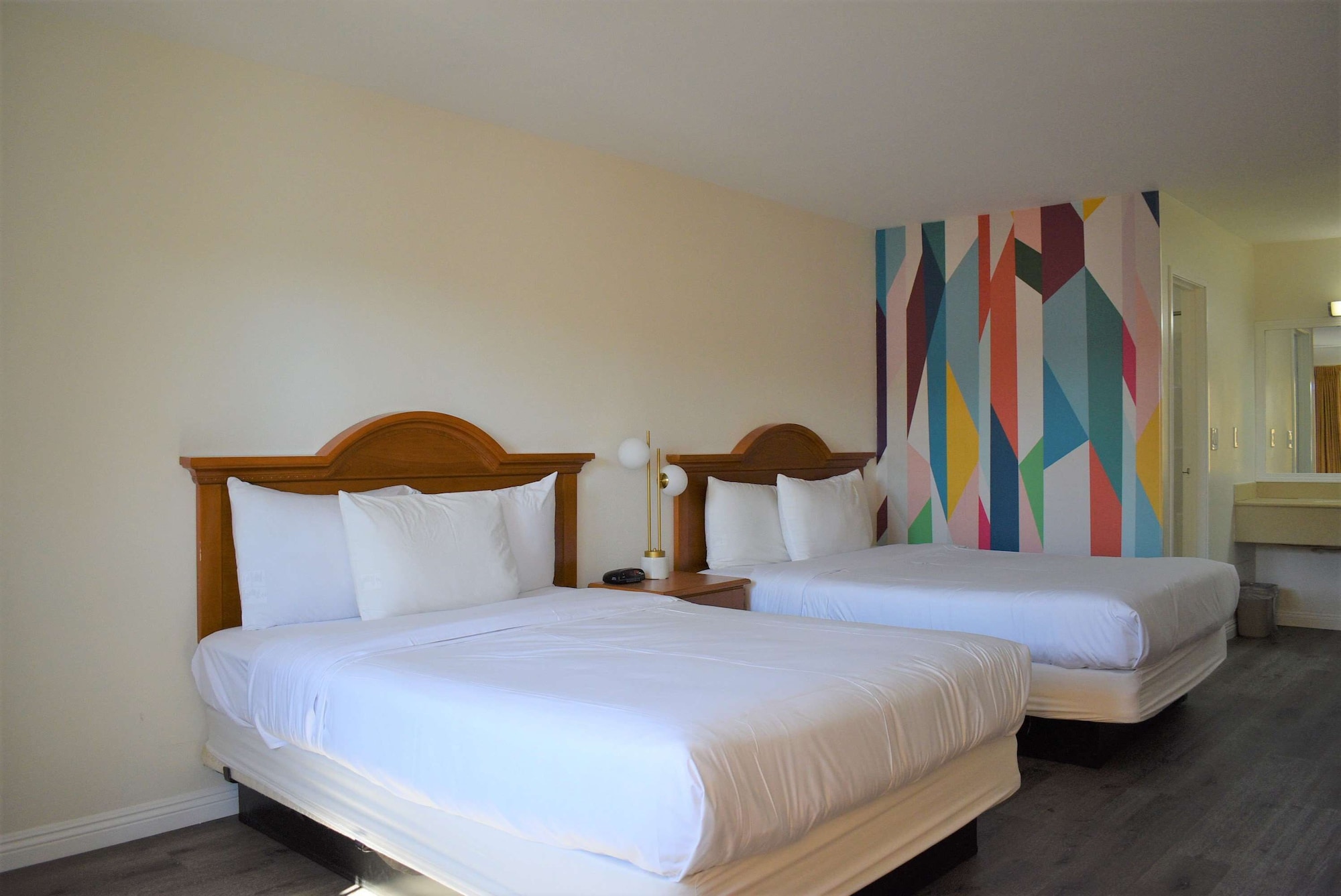 ROOM, 2 QUEEN BEDS
