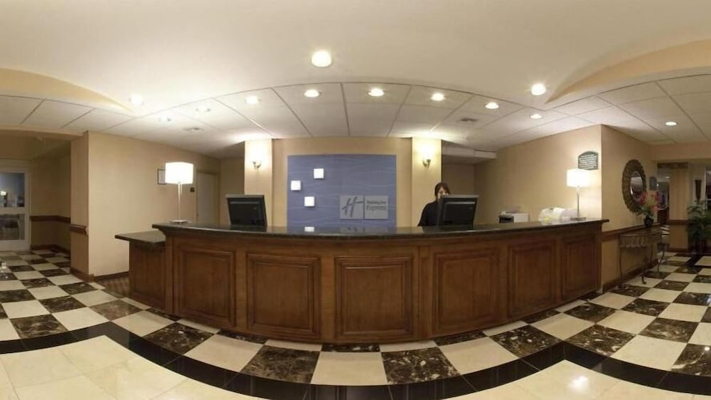 Holiday Inn Express Hotel And Suites Florida City Gateway To Keys 8/70