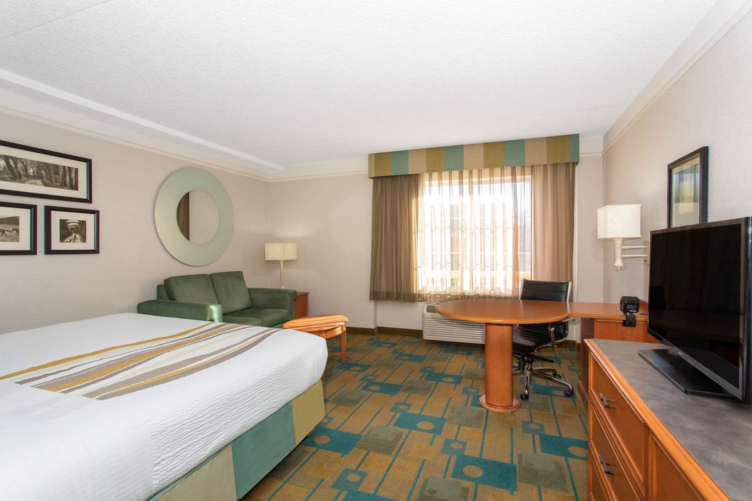 La Quinta Inn & Suites by Wyndham Denver Southwest Lakewood 14/43