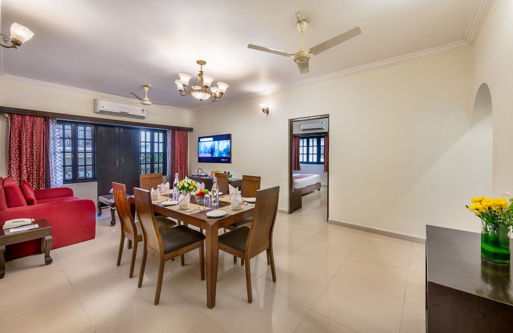 Golden Tulip Candolim Goa 50/77