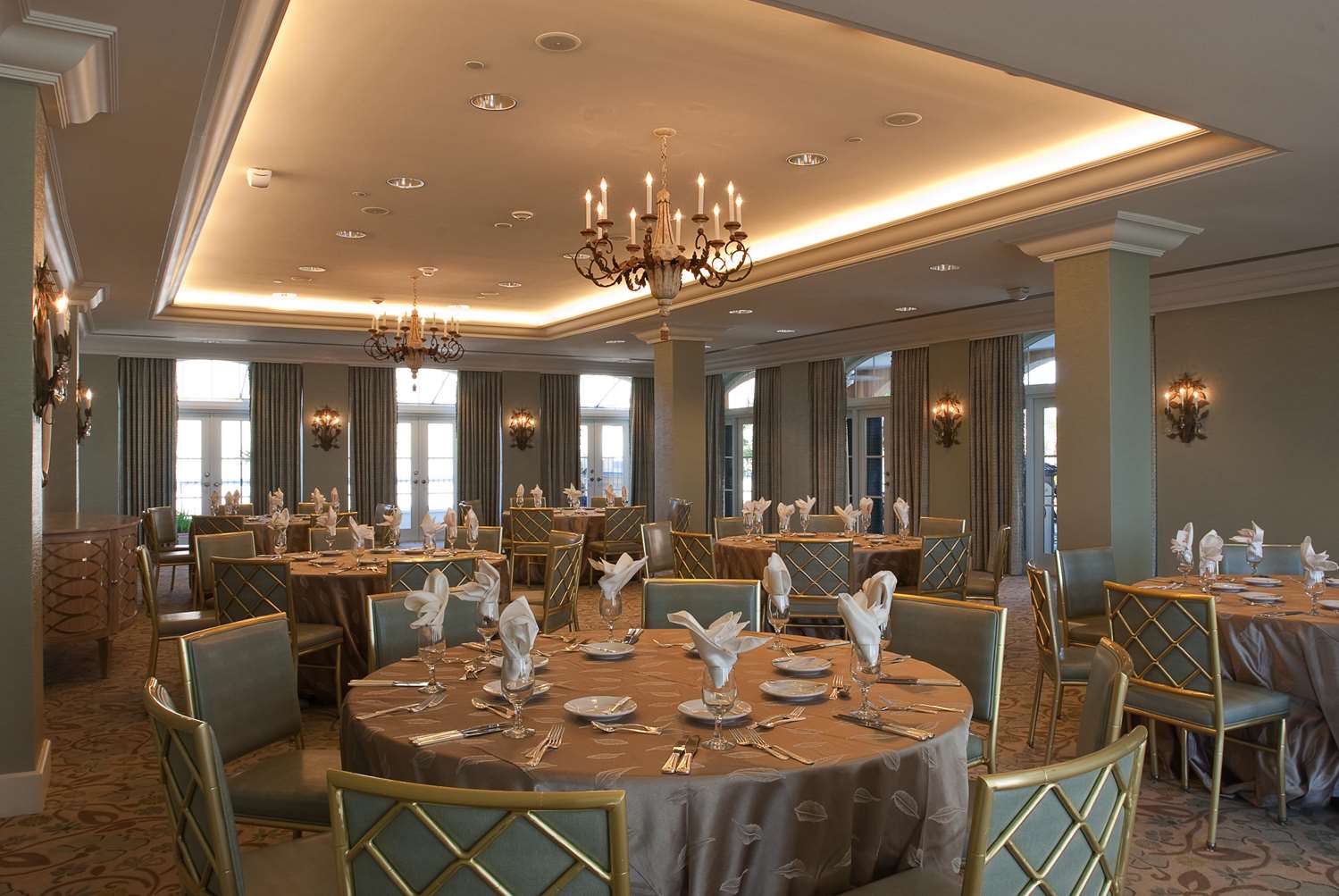 Monteleone Hotel 27/36