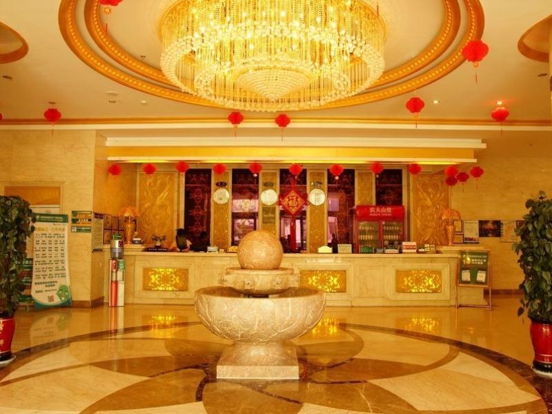 GreenTree Inn Jiuquan Century Plaza Hotel 13/68