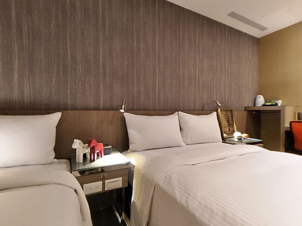 ROOM, TRIPLE